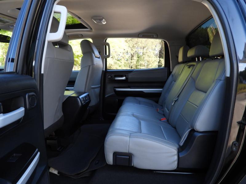 Toyota Tundra Limited 5.7L CrewMax 2WD 2016