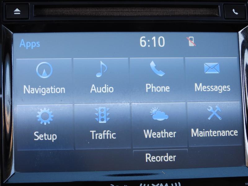 Toyota Tundra Limited 5.7L CrewMax 2WD 2016