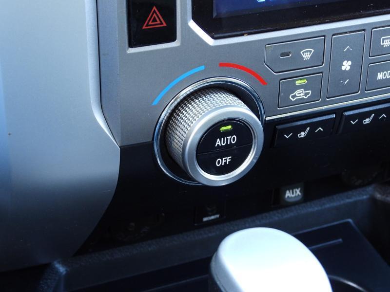 Toyota Tundra Limited 5.7L CrewMax 2WD 2016