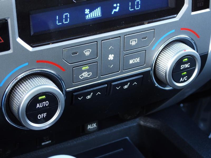 Toyota Tundra Limited 5.7L CrewMax 2WD 2016