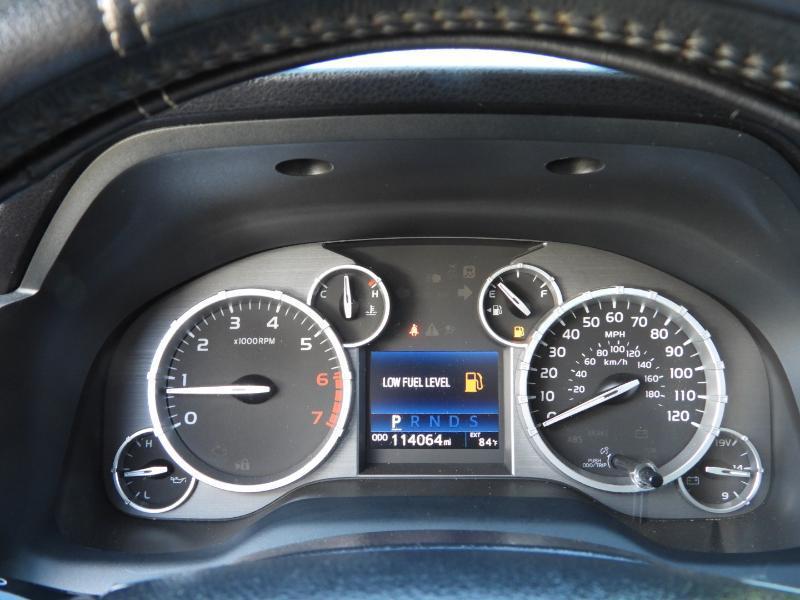 Toyota Tundra Limited 5.7L CrewMax 2WD 2016