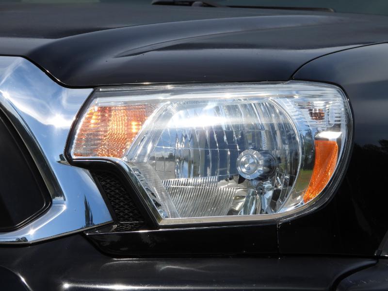 Toyota Tacoma PreRunner Double Cab Auto 2WD 2012