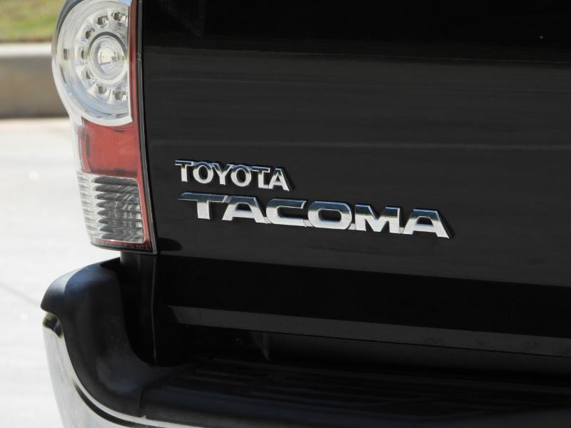Toyota Tacoma PreRunner Double Cab Auto 2WD 2012