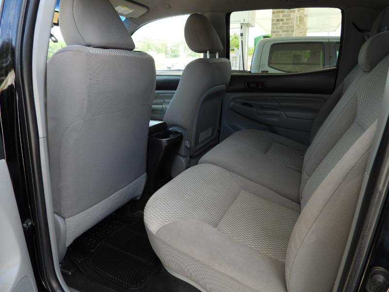 Toyota Tacoma PreRunner Double Cab Auto 2WD 2012