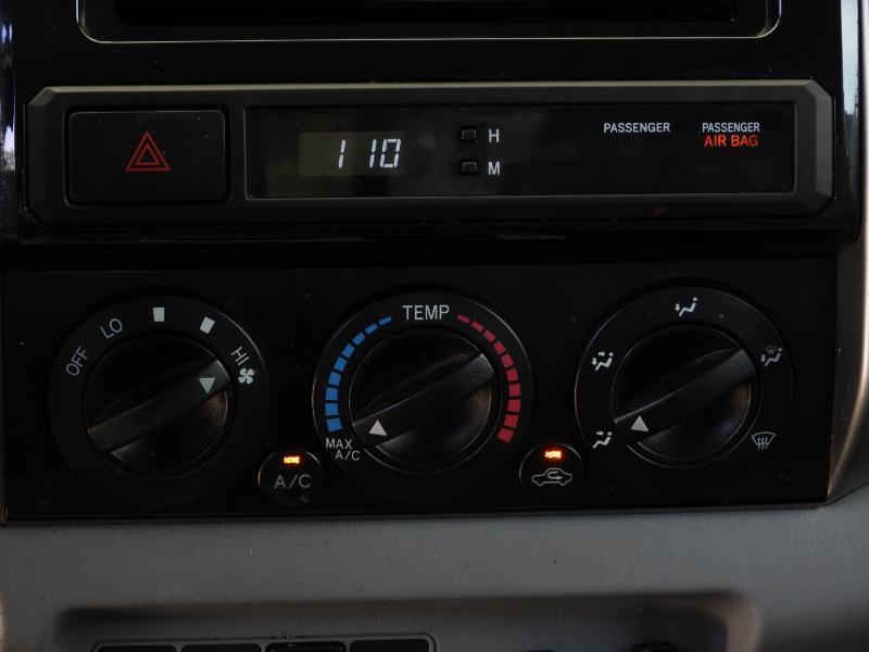 Toyota Tacoma PreRunner Double Cab Auto 2WD 2012
