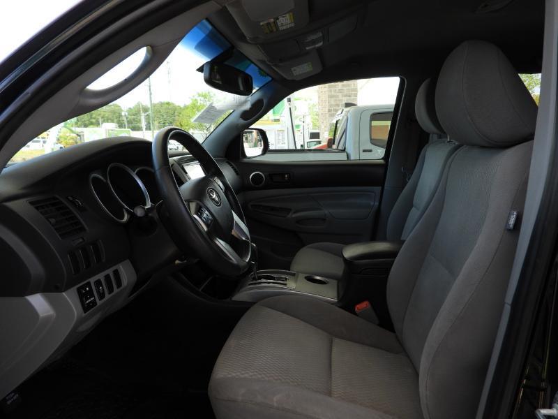 Toyota Tacoma PreRunner Double Cab Auto 2WD 2012