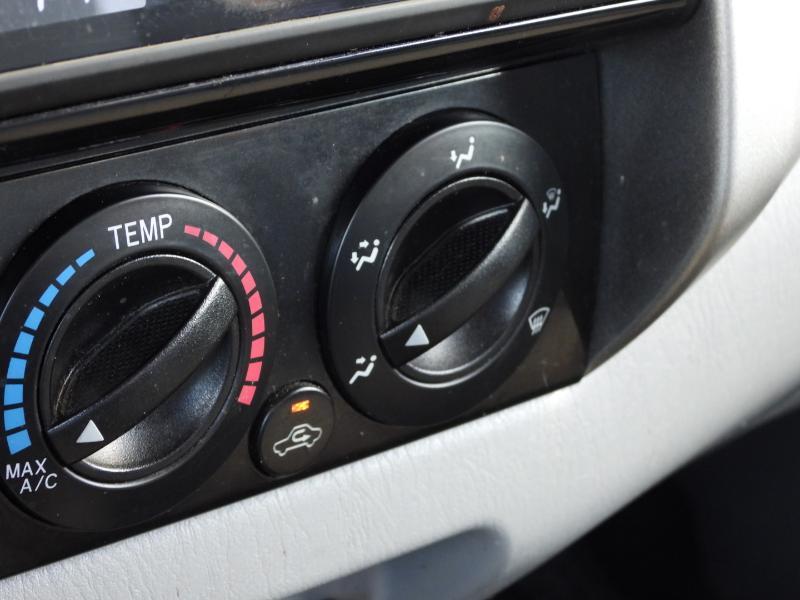 Toyota Tacoma PreRunner Double Cab Auto 2WD 2012