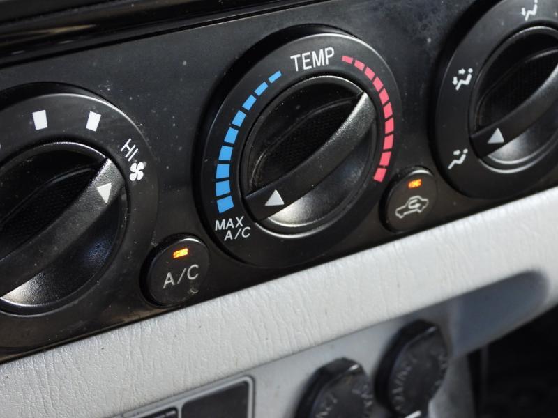 Toyota Tacoma PreRunner Double Cab Auto 2WD 2012