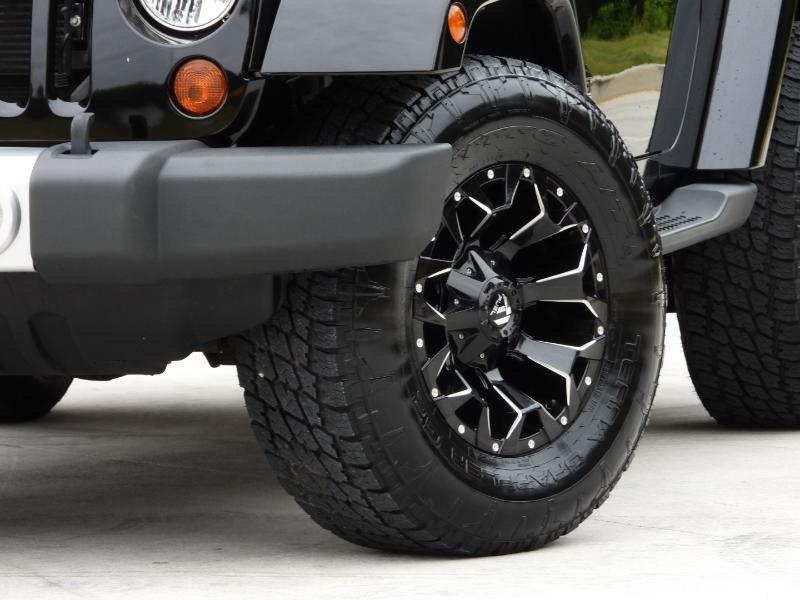 Jeep Wrangler Sahara 4WD 2013