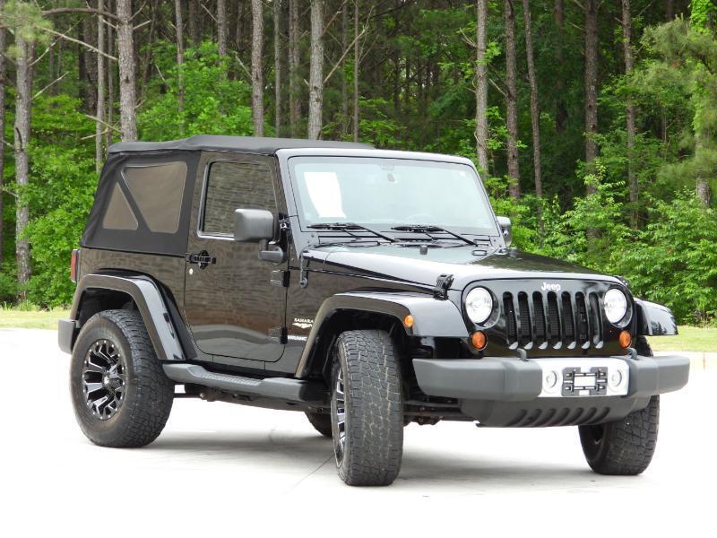Jeep Wrangler Sahara 4WD 2013