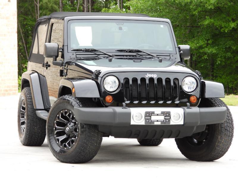 Jeep Wrangler Sahara 4WD 2013