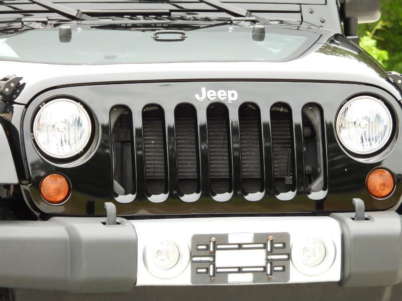 Jeep Wrangler Sahara 4WD 2013