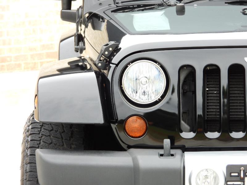 Jeep Wrangler Sahara 4WD 2013