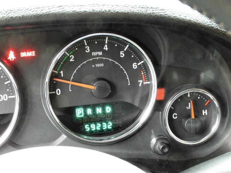 Jeep Wrangler Sahara 4WD 2013
