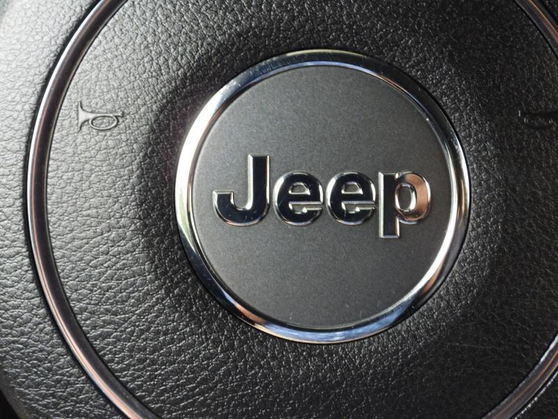 Jeep Wrangler Sahara 4WD 2013