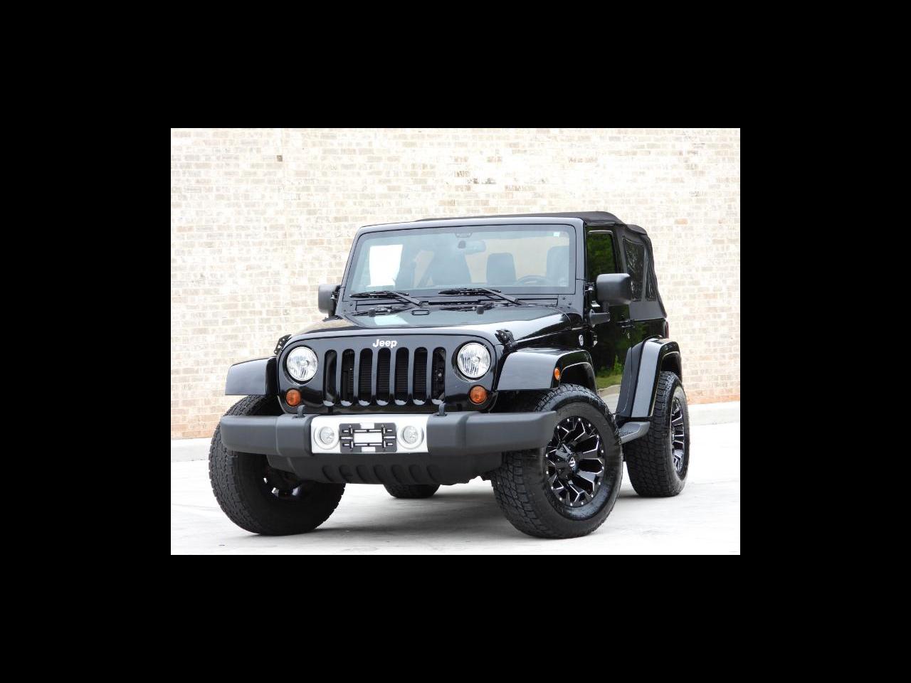 Jeep Wrangler Sahara 4WD 2013
