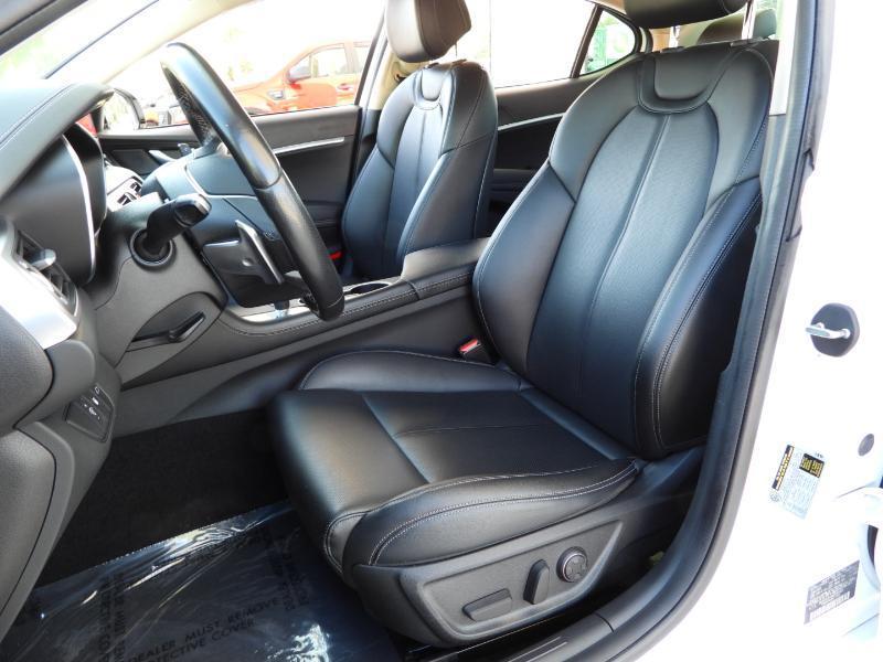 Genesis G70 2.0T 2022