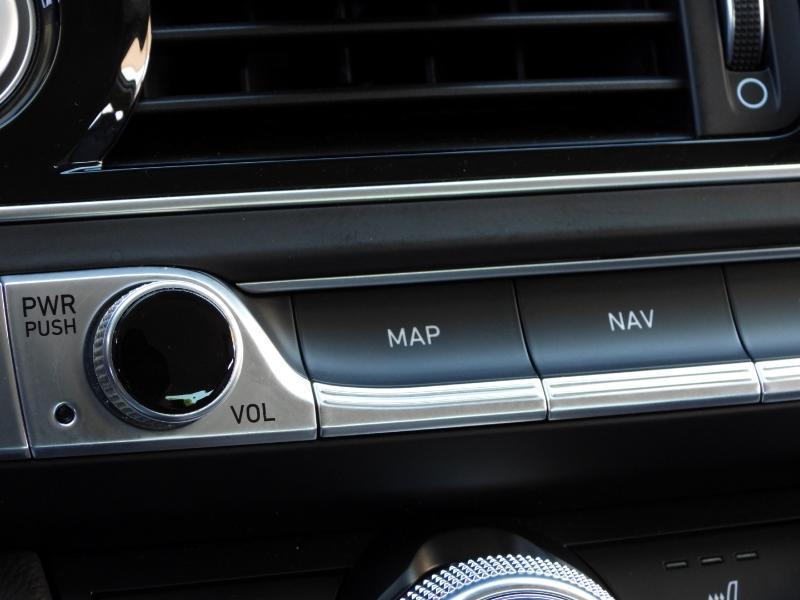 Genesis G70 2.0T 2022