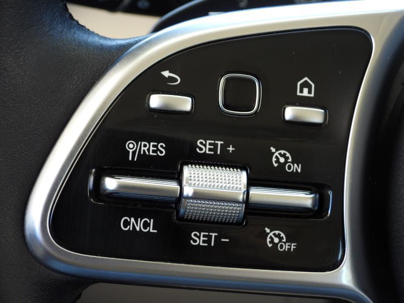 Mercedes-Benz GLC-Class GLC300 2020