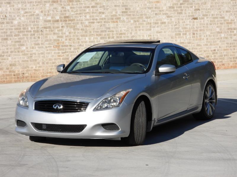 Infiniti G Coupe  2010
