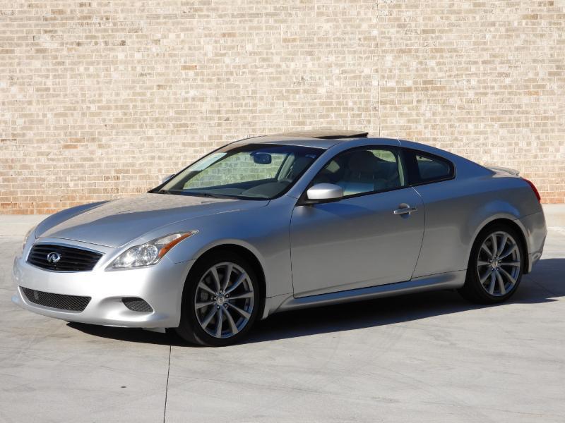 Infiniti G Coupe  2010