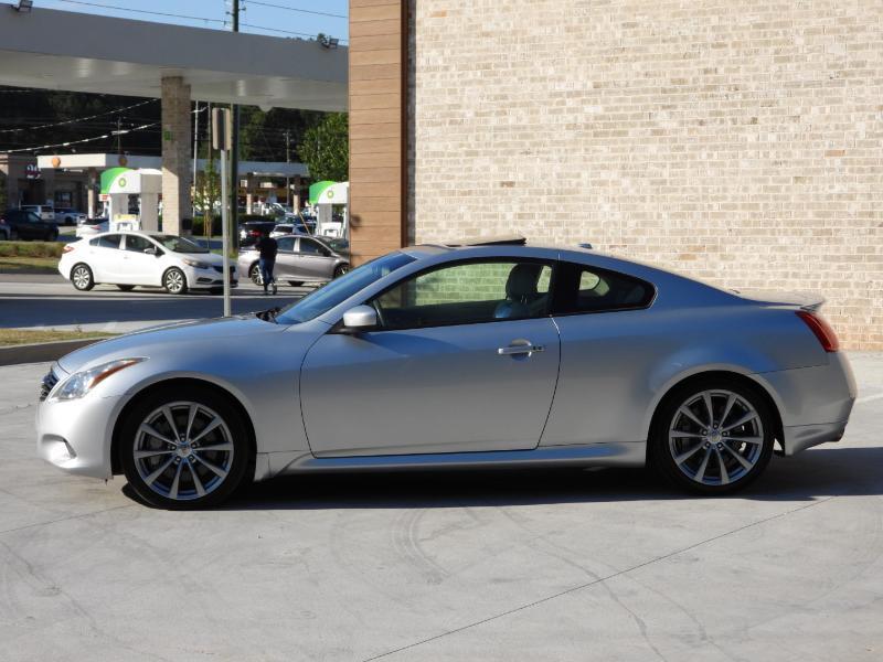 Infiniti G Coupe  2010
