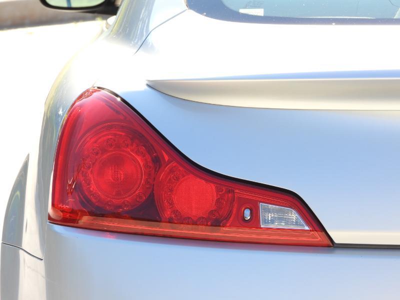 Infiniti G Coupe  2010