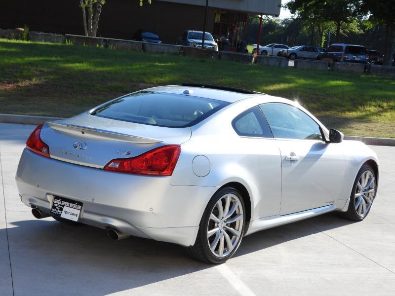 Infiniti G Coupe  2010
