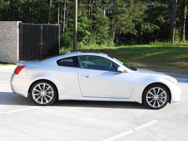 Infiniti G Coupe  2010