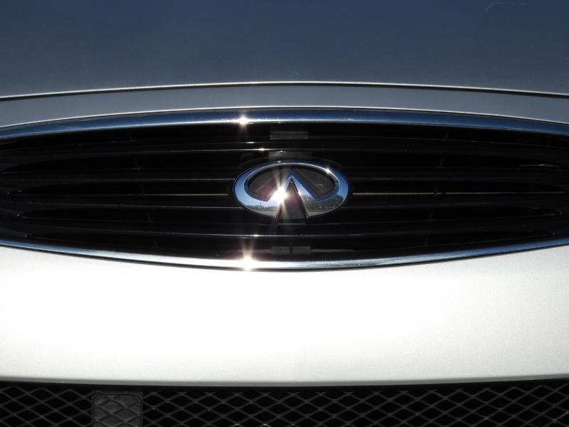 Infiniti G Coupe  2010