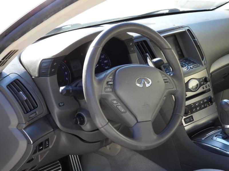 Infiniti G Coupe  2010