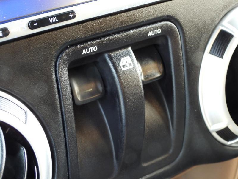Jeep Wrangler Sahara 4WD 2016