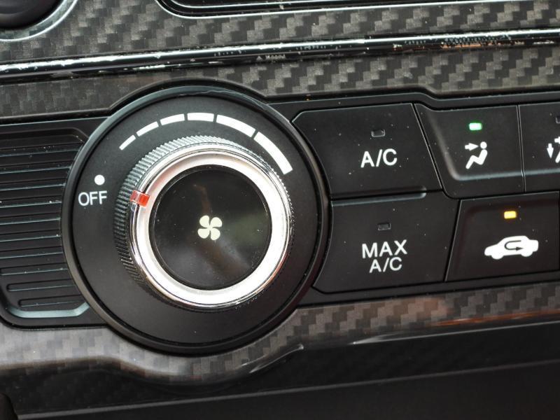Honda Civic Si Coupe 6-Speed MT 2015