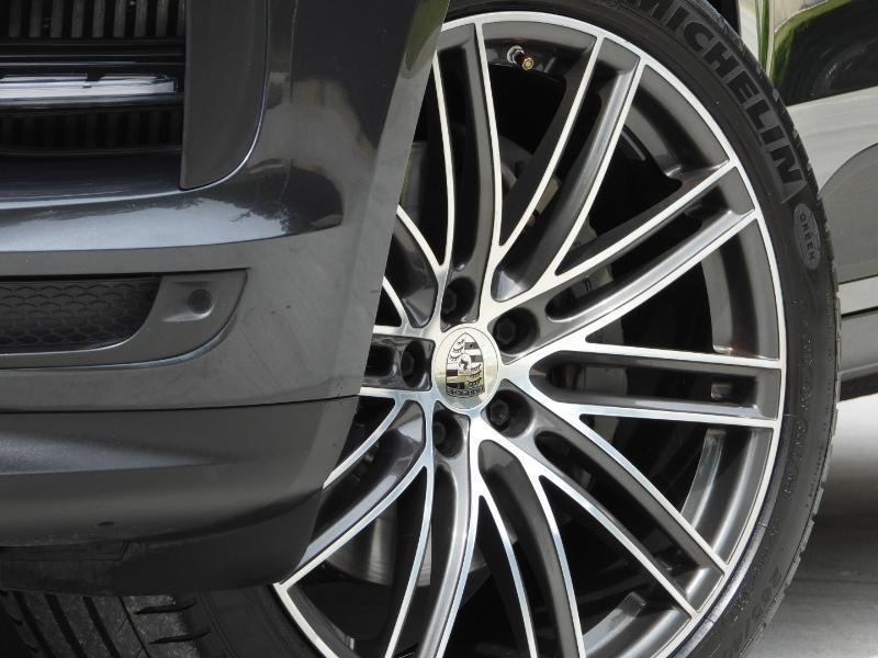 Porsche Macan S 2020