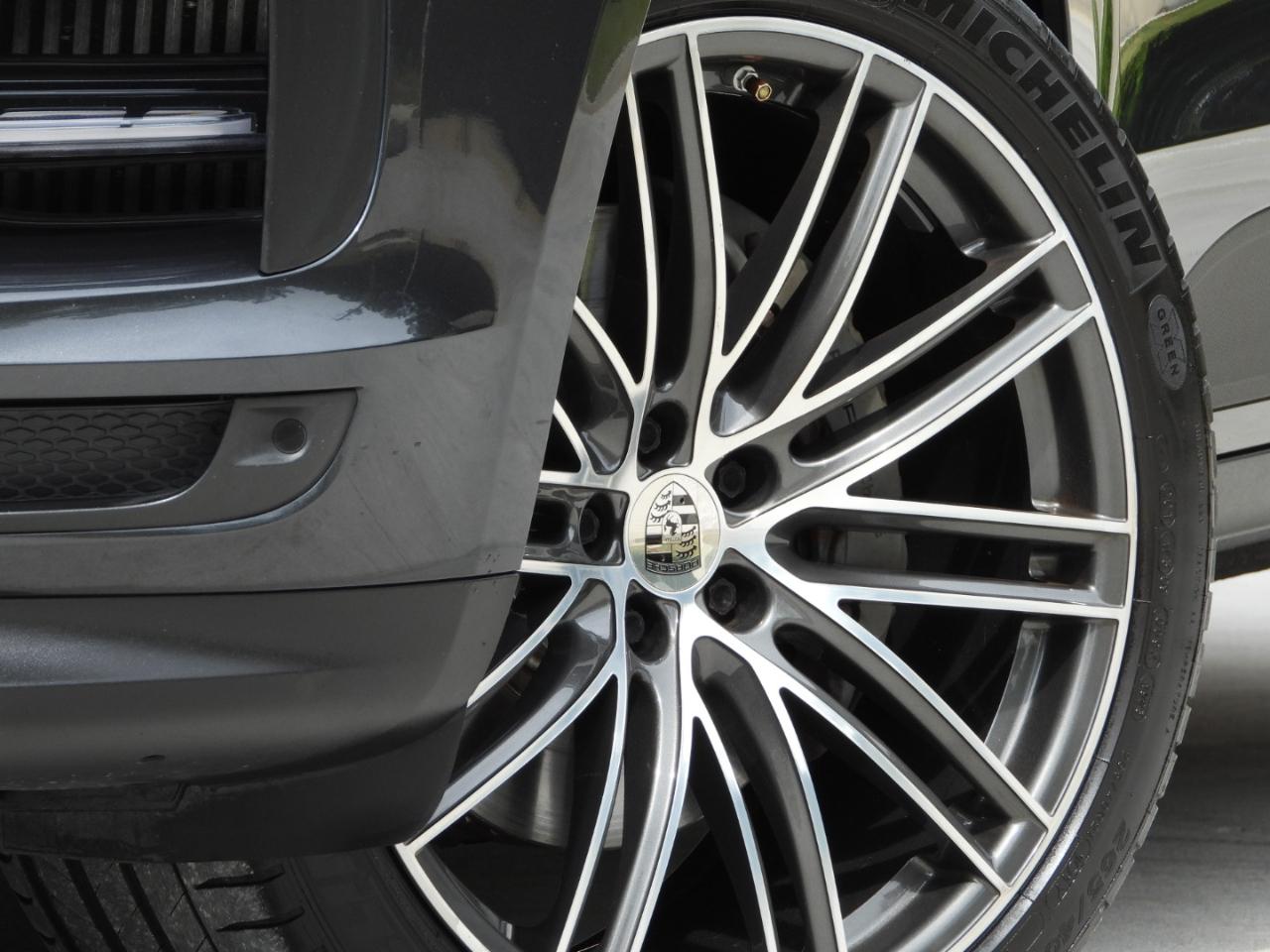 Porsche Macan S 2020