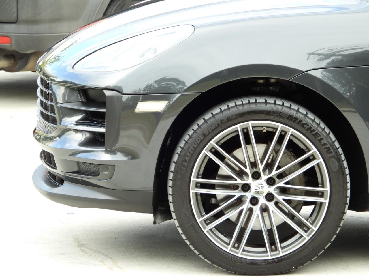 Porsche Macan S 2020