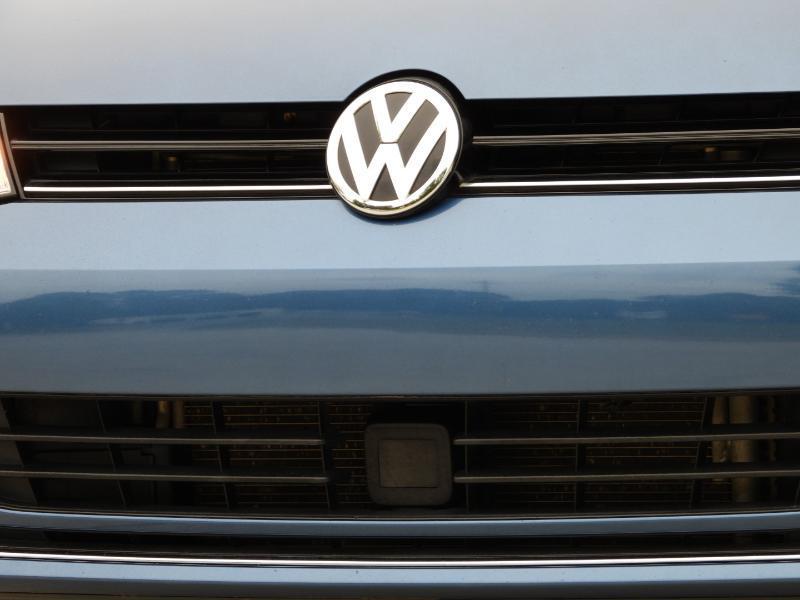 Volkswagen Golf TSI SEL 6A 2017