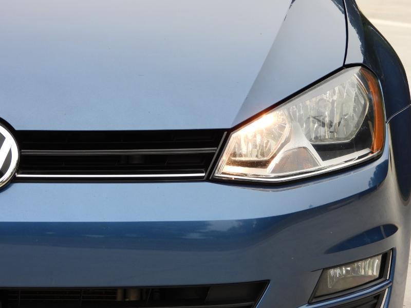 Volkswagen Golf TSI SEL 6A 2017