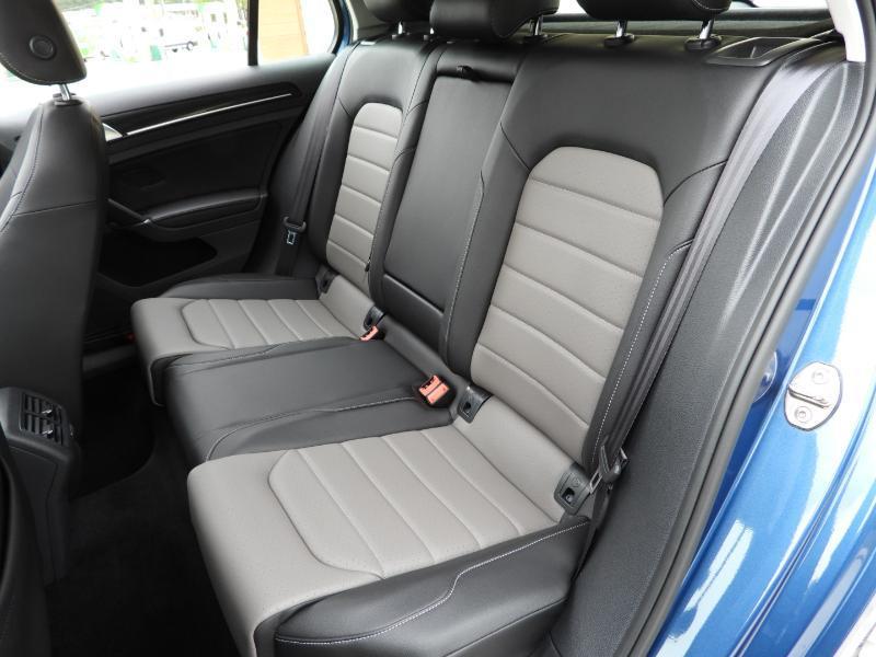 Volkswagen Golf TSI SEL 6A 2017