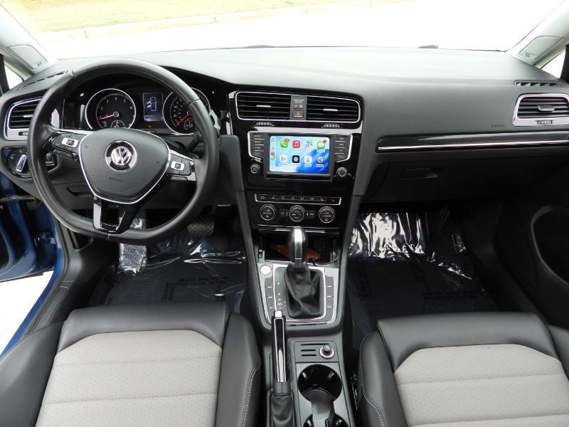 Volkswagen Golf TSI SEL 6A 2017