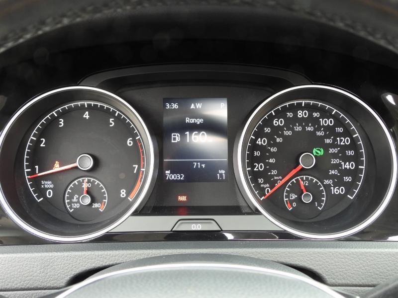 Volkswagen Golf TSI SEL 6A 2017