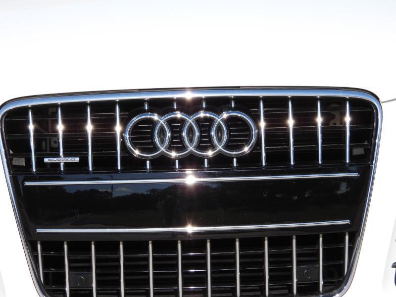 Audi Q7 3.0T Premium Plus quattro 2015