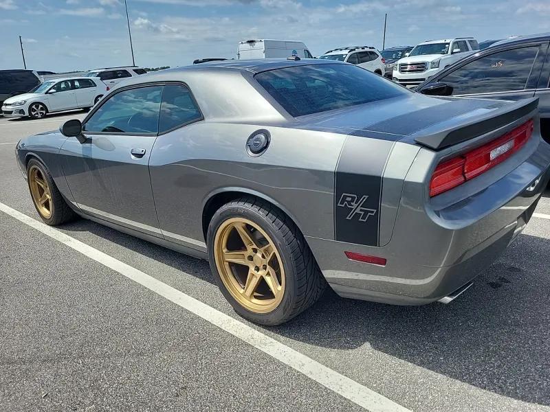 Dodge Challenger R/T 2012
