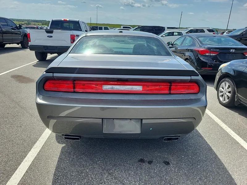 Dodge Challenger R/T 2012