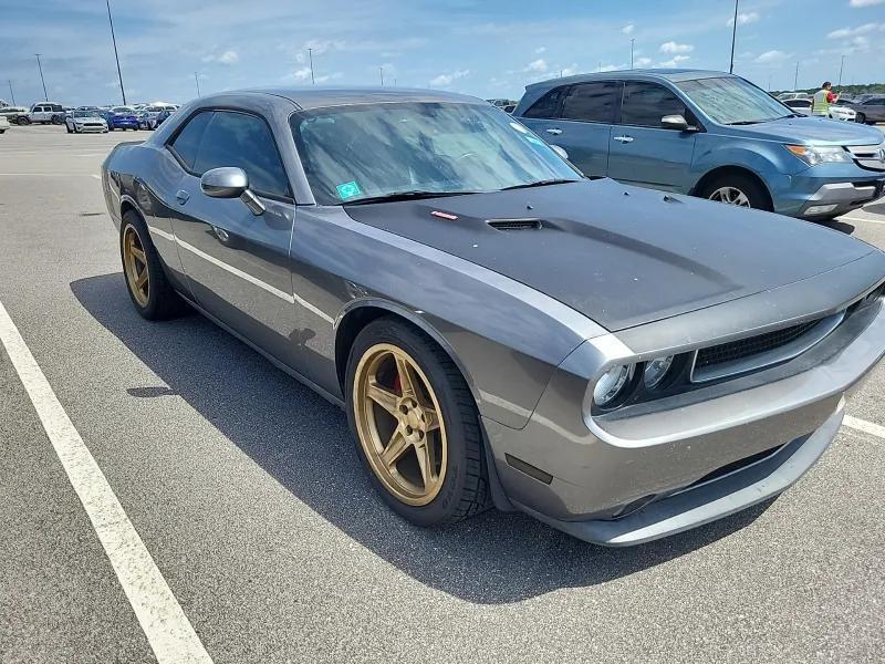 Dodge Challenger R/T 2012