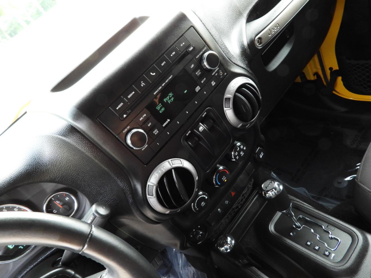 Jeep Wrangler Sport 4WD 2015