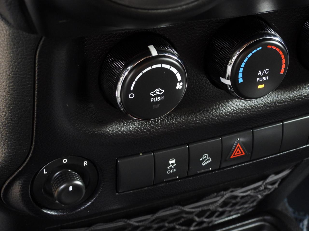 Jeep Wrangler Sport 4WD 2015