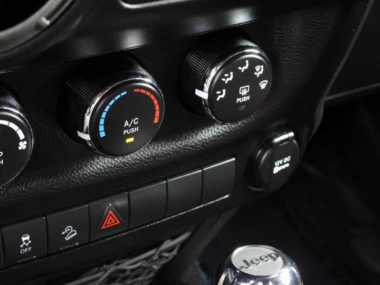 Jeep Wrangler Sport 4WD 2015