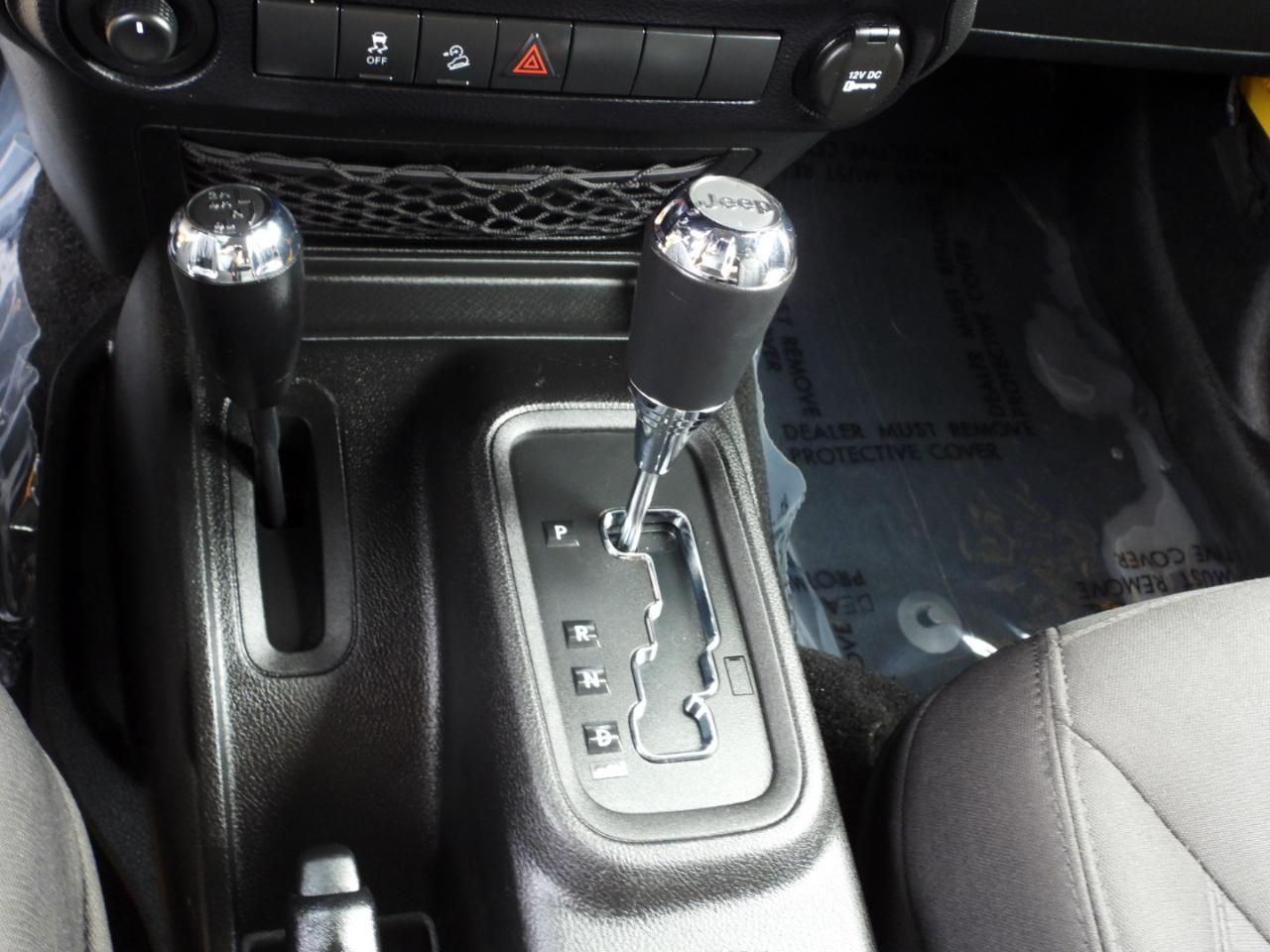 Jeep Wrangler Sport 4WD 2015