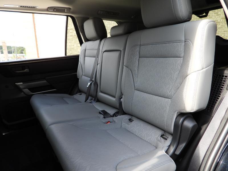 Toyota Sequoia  2024